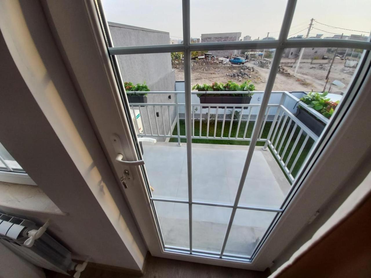 Aparthotel Grey House Zovuni Zewnętrze zdjęcie